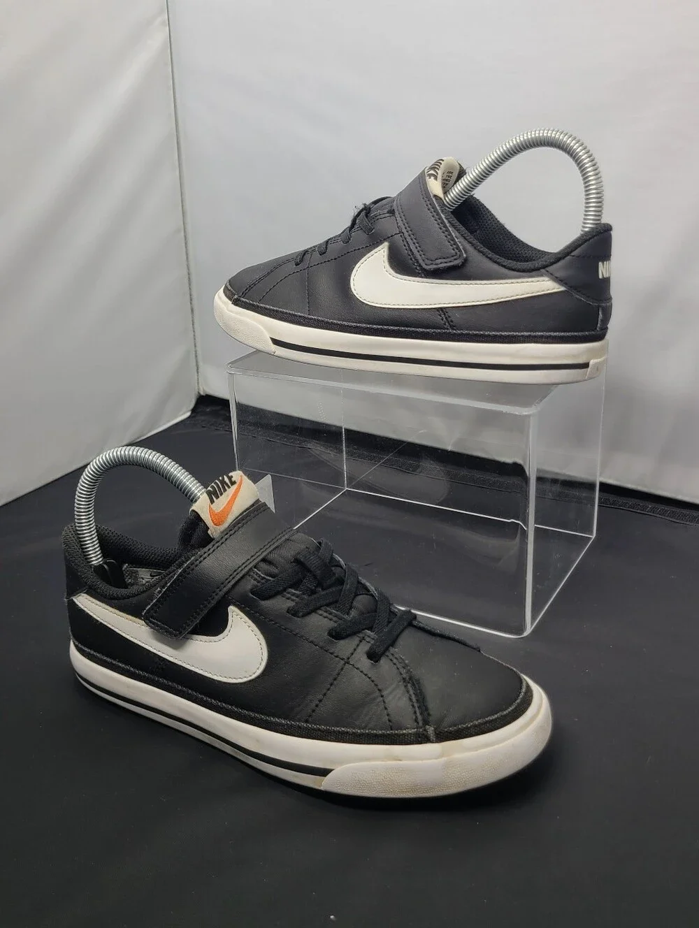 Nike Court Legacy Black White Hook and Loop EUC kids Size 3Y